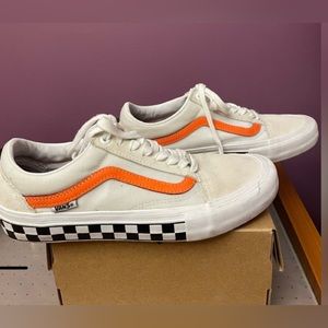 Vans old skool  skateboard shoes